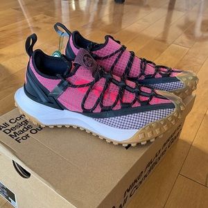 Nike ACG Mountain Fly Low Light Mulberry/Flash Crimson *Copy